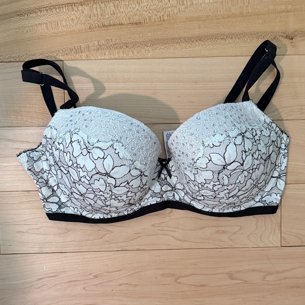 Victoria's Secret Black and blush Floral Lace Bra